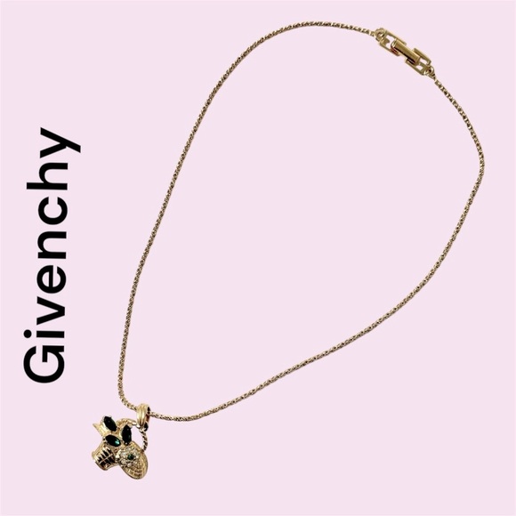 SOLD. Givenchy vintage flower basket charm choker necklace. Make an offer. - Picture 5 of 8